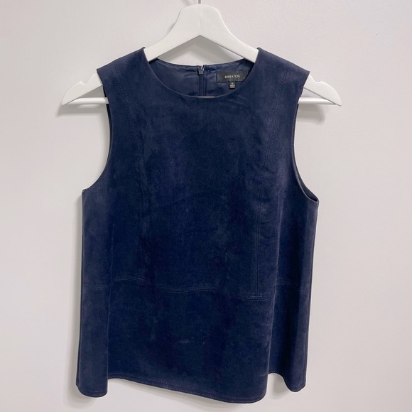 Aritzia - Babaton - Navy suede sleeveless top - Size XS - Picture 1 of 5